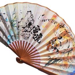 老虎—跨越